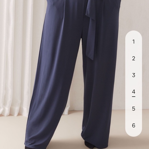 Navy jumpsuit - Picture 4 of 4